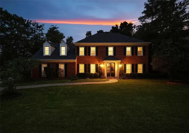 Photo 2 of Sale Pending at 1801 N Chestnut Grv Dr, Marietta, GA 30066 | MLS# 7806492 | Listing updated on 2026-09-02