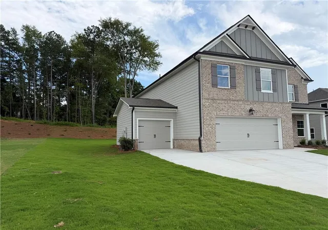 Photo 2 of Sale Pending at 83 Bufflehead Pass, Jefferson, GA 30549 | MLS# 7791577 | Listing updated on 2026-10-04