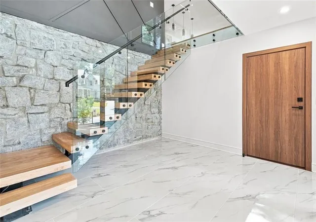 3rd image of 4250 Carmain Dr Ne, Atlanta, GA 30342 | MLS# 7814623
