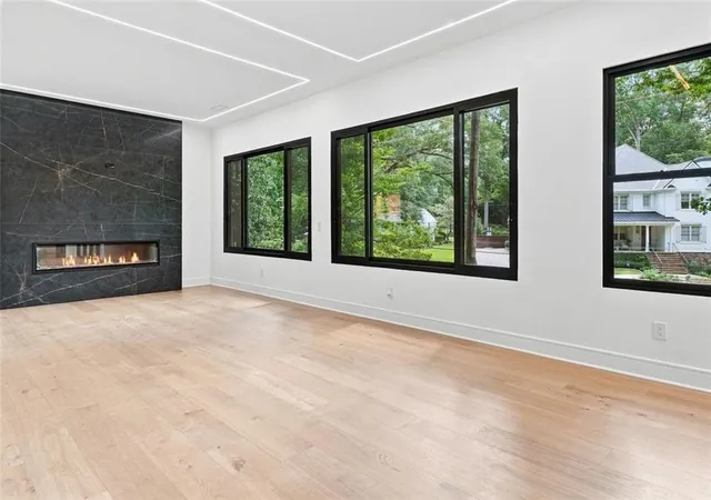 5th image of 4250 Carmain Dr Ne, Atlanta, GA 30342 | MLS# 7814623
