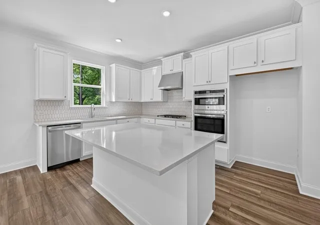 Photo 2 of Single family home for sale at 202 Sheryl Way, Loganville, GA 30052 | MLS# 7737325 | Listing updated on 2026-09-20