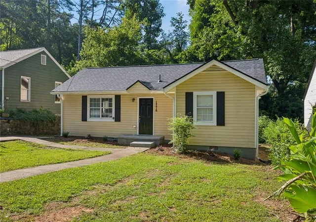 Photo 1 of Single family home for sale at 1776 N Olympian Way Sw, Atlanta, GA 30310 | MLS# 7824769 | Listing updated on 2026-10-30