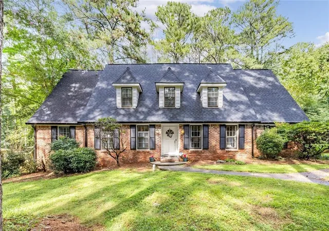 Photo 3 of Single family home for sale at 2267 Oxbow Cir, Stone Mountain, GA 30087 | MLS# 7816811 | Listing updated on 2026-08-29