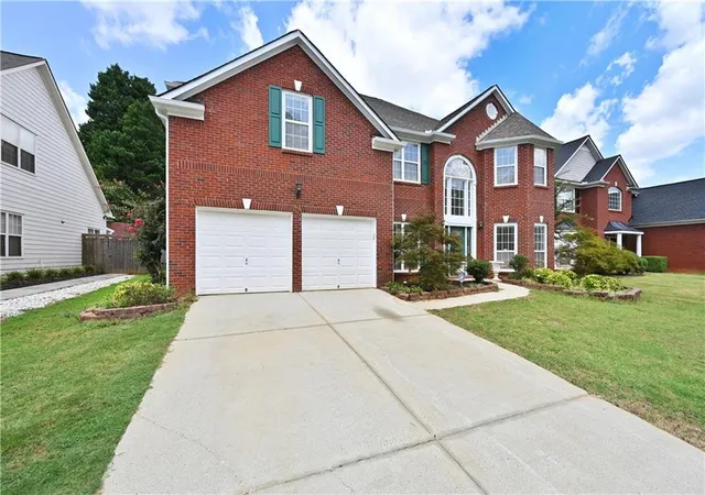 Photo 3 of Sale Pending at 2745 Turning Leaf Dr, Lawrenceville, GA 30044 | MLS# 7824982 | Listing updated on 2026-09-19