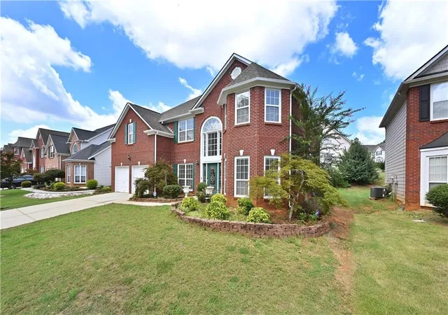 Photo 3 of Sale Pending at 2745 Turning Leaf Dr, Lawrenceville, GA 30044 | MLS# 7824982 | Listing updated on 2026-09-19