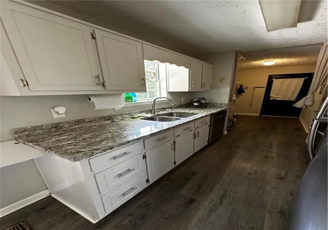 Photo 4 of Single family home for sale at 136 Marshall Fuller Rd, Dallas, GA 30157 | MLS# 7811924 | Listing updated on 2026-09-04