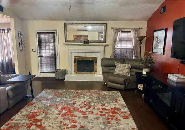 Photo 2 of Single family home for sale at 669 River Valley Dr, Jonesboro, GA 30238 | MLS# 7696498 | Listing updated on 2026-10-05