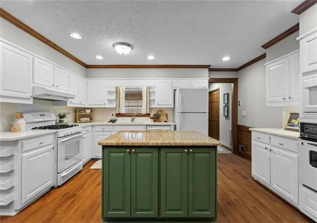 1st image of 1052 Evelyn Ln Sw, Lilburn, GA 30047 | MLS# 7816716