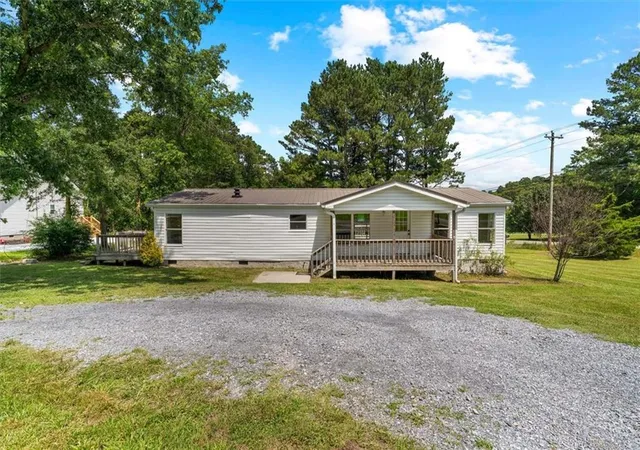 Homes for sale in Calhoun, GA | 109 Webb Dr Ne, Calhoun, GA 30701 | MLS# 7791722