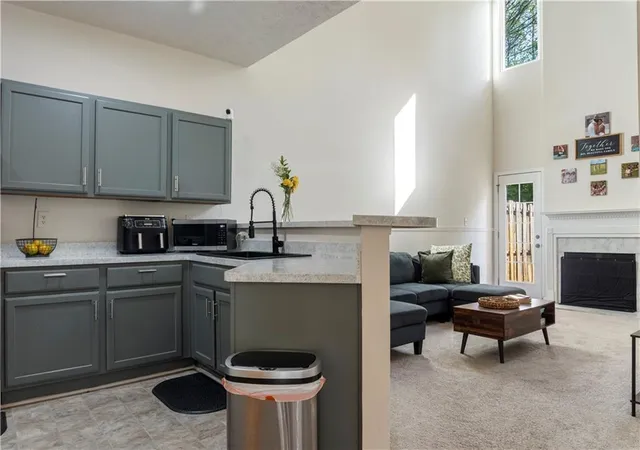 Photo 4 of Townhouse for sale at 48 Hampton Dr, Cartersville, GA 30121 | MLS# 7754716 | Listing updated on 2026-09-02