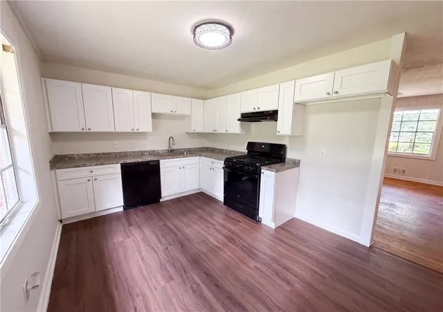 2nd image of 1375 S Hicks Cir Nw, Conyers, GA 30012 | MLS# 7805012