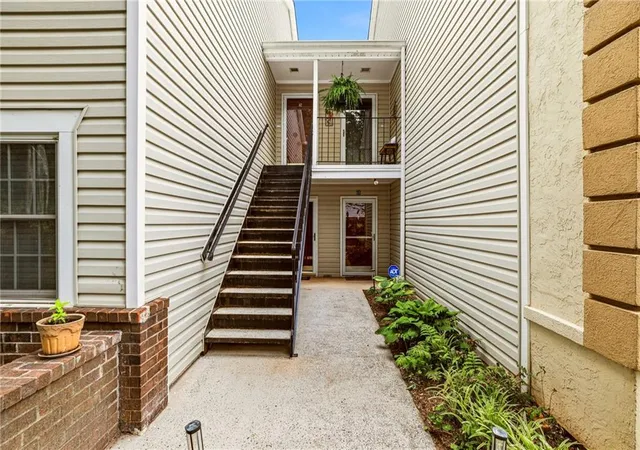 Homes for sale in Avondale Estates, GA | 63 Hampshire Ct, Avondale Estates, GA 30002 | MLS# 7778318