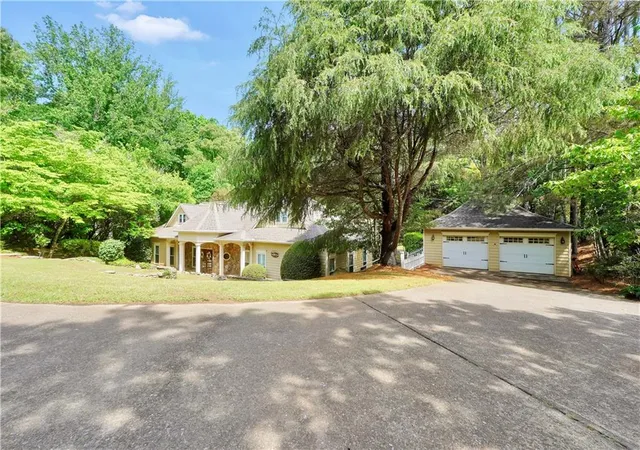 3rd image of 1010 Little River Wy, Alpharetta, GA 30004 | MLS# 7794702