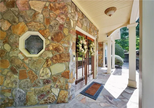 5th image of 1010 Little River Wy, Alpharetta, GA 30004 | MLS# 7794702