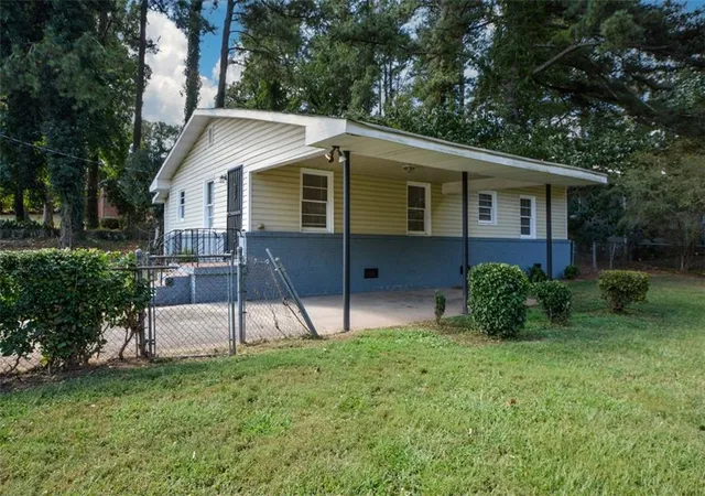 Photo 3 of Single family home for sale at 2249 Brannen Rd Se, Atlanta, GA 30316 | MLS# 7660707 | Listing updated on 2026-09-18