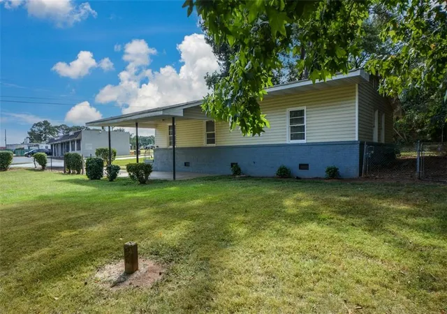 Photo 3 of Single family home for sale at 2249 Brannen Rd SE, Atlanta, GA 30316 | MLS# 7660707 | Listing updated on 2026-09-18