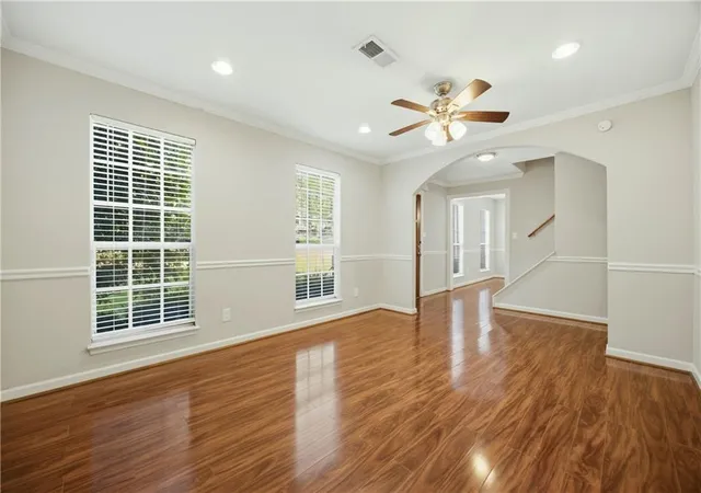 3rd image of 260 Barrington Dr E, Roswell, GA 30076 | MLS# 7800105