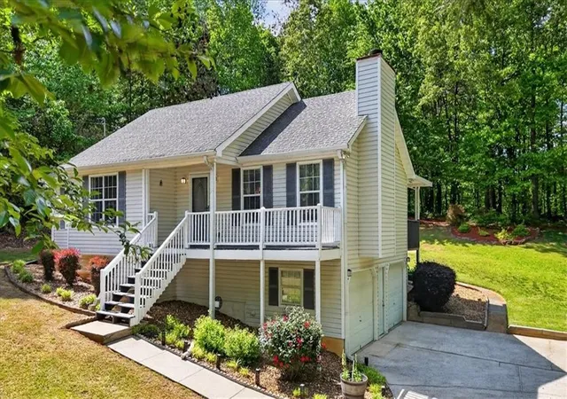 Photo 2 of Single family home for sale at 402 Deer Run, Jasper, GA 30143 | MLS# 7759908 | Listing updated on 2026-09-14