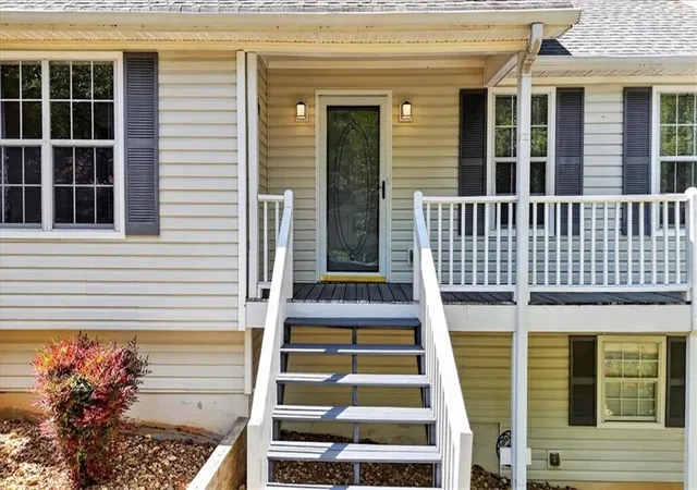 Photo 3 of Single family home for sale at 402 Deer Run, Jasper, GA 30143 | MLS# 7759908 | Listing updated on 2026-09-14