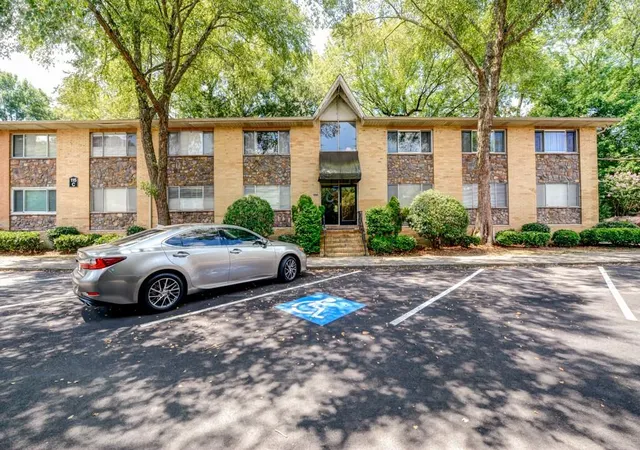 Condominium at 115 Biscayne Dr Nw #C6, Atlanta, GA 30309 | MLS# 5725782 |  | Sold on 2016-09-08