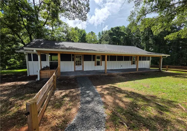 Photo 3 of Sale Pending at 4117 Mason Crk Rd, Winston, GA 30187 | MLS# 7818085 | Listing updated on 2026-08-21