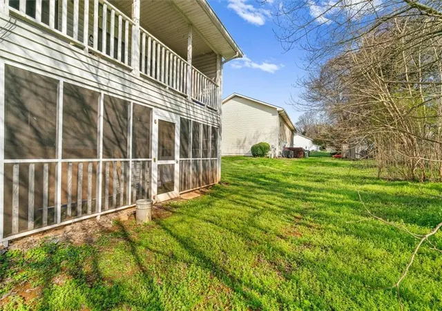 2nd image of 1107 Brookwood Ln, Dalton, GA 30720