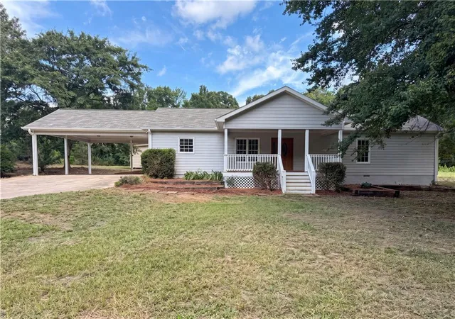 Photo 1 of Sale Pending at 38 Paradise Hogan Rd, Lexington, GA 30648 | MLS# 7823931 | Listing updated on 2026-09-03