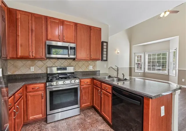2nd image of 203 Valley Xing, Canton, GA 30114 | MLS# 7817526