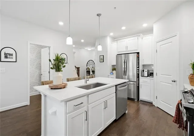 Photo 3 of Townhouse for sale at 378 Niles Ct, Marietta, GA 30060 | MLS# 7785238 | Listing updated on 2026-10-08