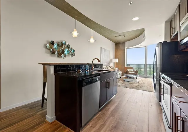 1st image of 361 17th St #2120, Atlanta, GA 30363 | MLS# 7755408