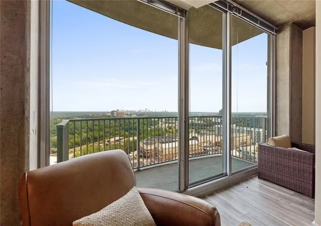 5th image of 361 17Th St, Atlanta, GA 30363