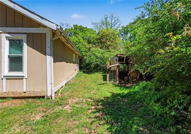 Photo 19 of Single family home for sale at 3680 West Hwy 166, Carrollton, GA 30117 | MLS# 7741280 | Listing updated on 2026-08-17