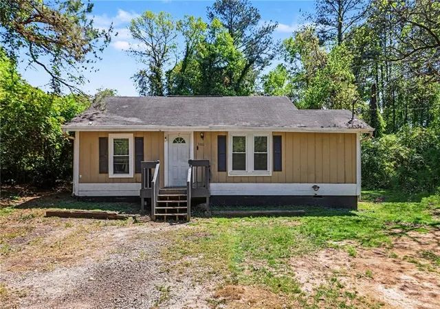 Photo 2 of Single family home for sale at 3680 West Hwy 166, Carrollton, GA 30117 | MLS# 7741280 | Listing updated on 2026-08-17