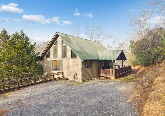 2nd image of 101 Moonshine Mountain Rd, Mineral Bluff, GA 30559 | MLS# 7692346