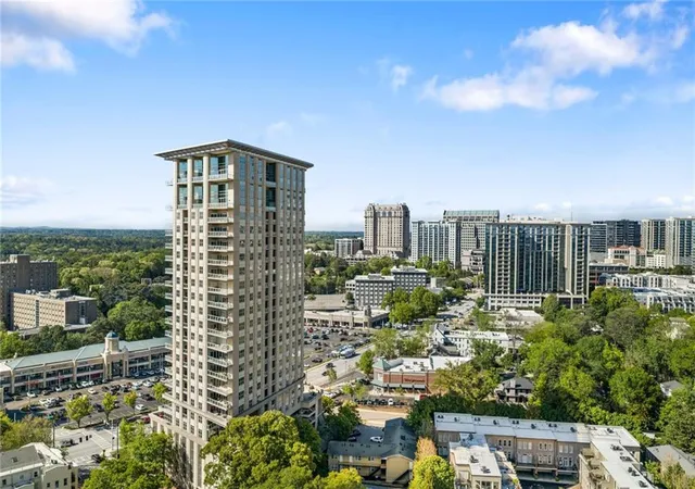 2nd image of 2881 Peachtree Rd Ne, Atlanta, GA 30305