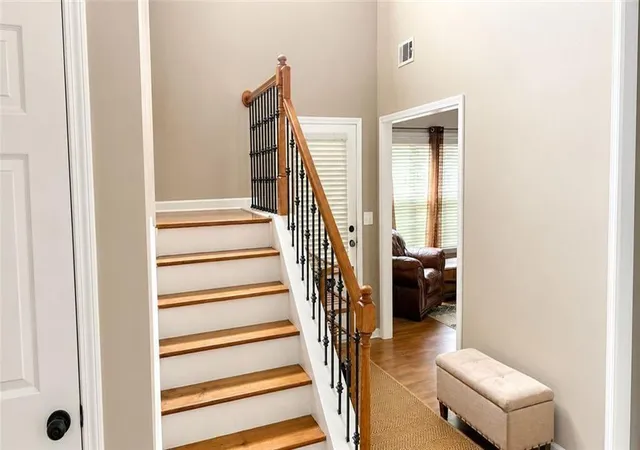 2nd image of 1055 Riverside Walk Xing, Sugar Hill, GA 30518 | MLS# 7811608