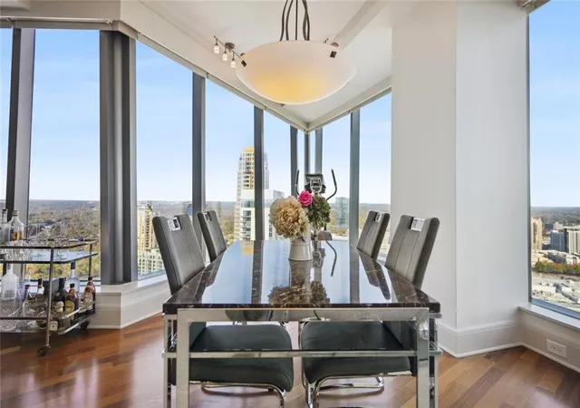 2nd image of 3344 Peachtree Rd Ne #3204, Atlanta, GA 30326 | MLS# 7744894