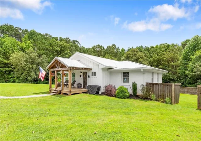 Homes for sale in Rockmart, GA | 1831 Holly Springs Rd, Rockmart, GA 30153 | MLS# 7794282