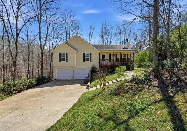 Homes for sale in Talking Rock, GA | 118 Jordan Ln, Talking Rock, GA 30175 | MLS# 7737272