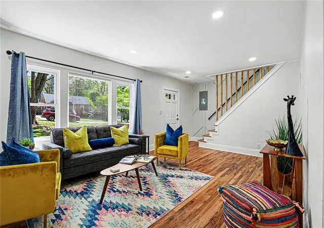 3rd image of 1201 Walker Dr, Decatur, GA 30030 | MLS# 7791703