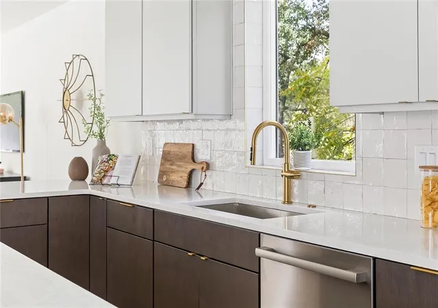 5th image of 1205 Holly St Nw #A, Atlanta, GA 30318 | MLS# 7761705