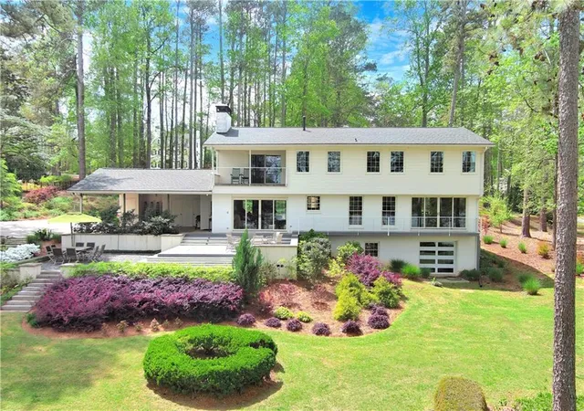 Photo 2 of Sale Pending at 3006 Emerald Dr, Jonesboro, GA 30236 | MLS# 7806817 | Listing updated on 2026-09-24
