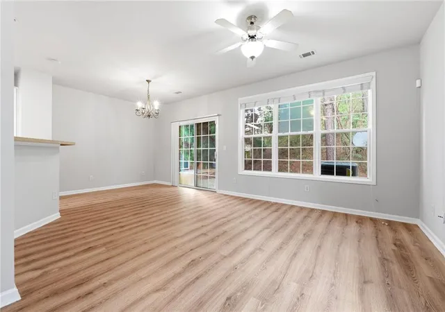 2nd image of 1006 Ivydale Cir, Lawrenceville, GA 30045 | MLS# 7799582