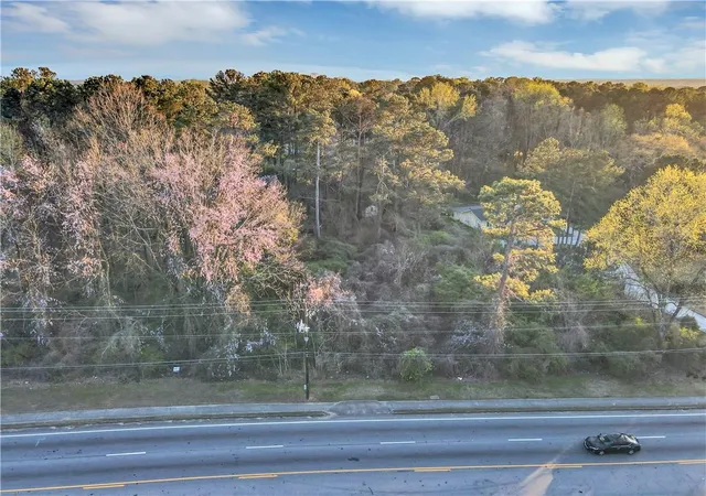 4th image of 1587 Veterans Memorial Hwy Sw, Mableton, GA 30126 | MLS# 7815487