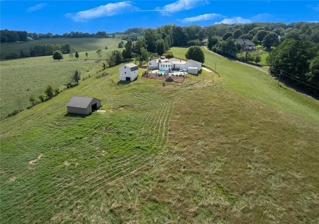 Photo 1 of Sale Pending at 405 Thrasher Ln, Jasper, GA 30143 | MLS# 7577184 | Listing updated on 2026-03-19