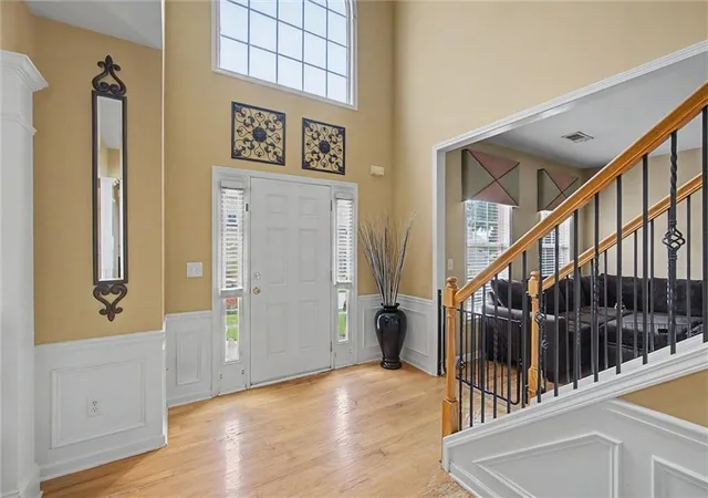 Photo 2 of Single family home for sale at 119 Normandy Dr, Woodstock, GA 30188 | MLS# 7807592 | Listing updated on 2026-08-30