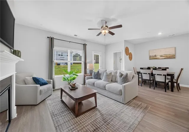 Photo 3 of Sale Pending at 6387 Towhee Way, Morrow, GA 30260 | MLS# 7774873 | Listing updated on 2026-09-01