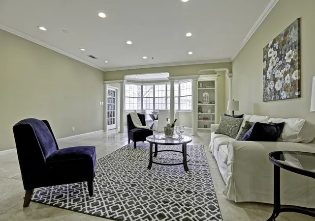 Condominium at 2499 Peachtree Rd Ne #201, Atlanta, GA 30305 | MLS# 5773165 |  | Sold on 2016-12-09