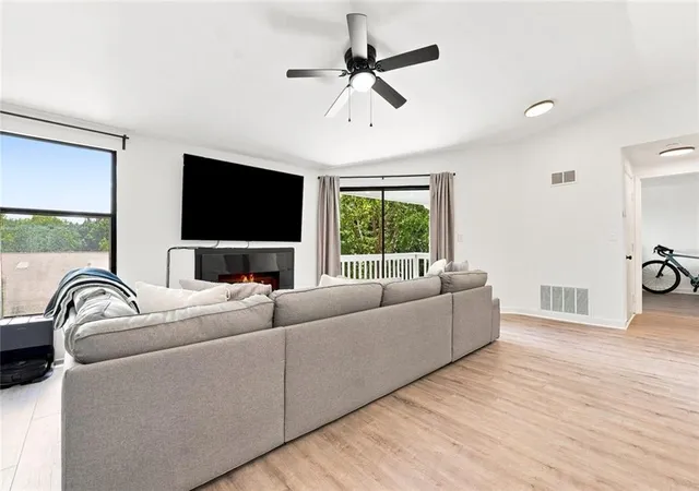 Photo 2 of Condo for sale at 1362 Keys Lake Dr Ne, Brookhaven, GA 30319 | MLS# 7821444 | Listing updated on 2026-08-15