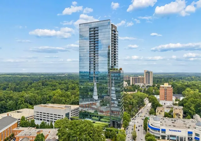 Listing Photo 2 - Condo for sale in building located at 3630 Peachtree Rd, Atlanta, GA 30326 - Unit #3002
